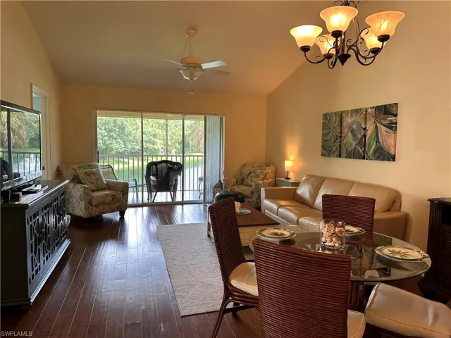 321 Robin Hood Cir # 201, Naples, Florida 34104