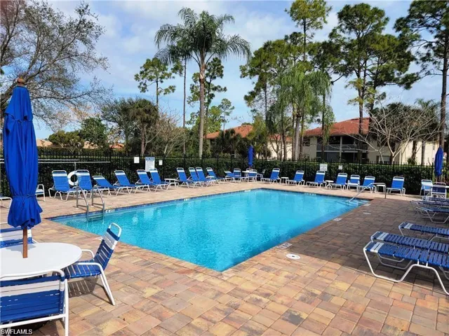 321 Robin Hood Cir # 201, Naples, Florida 34104