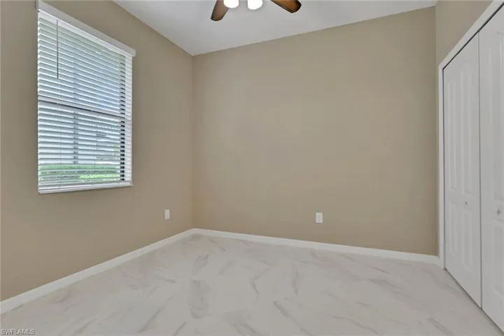 9469 Foxglove Ln, Naples, Florida 34120