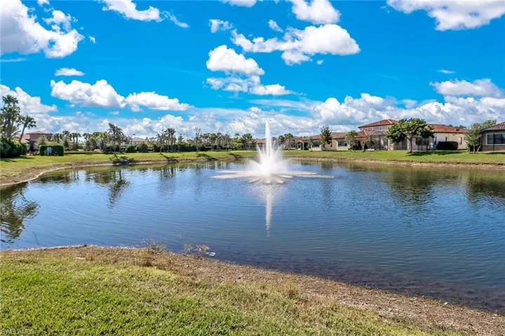 9469 Foxglove Ln, Naples, Florida 34120