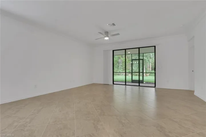 9469 Foxglove Ln, Naples, Florida 34120