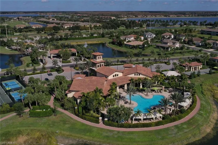 9469 Foxglove Ln, Naples, Florida 34120