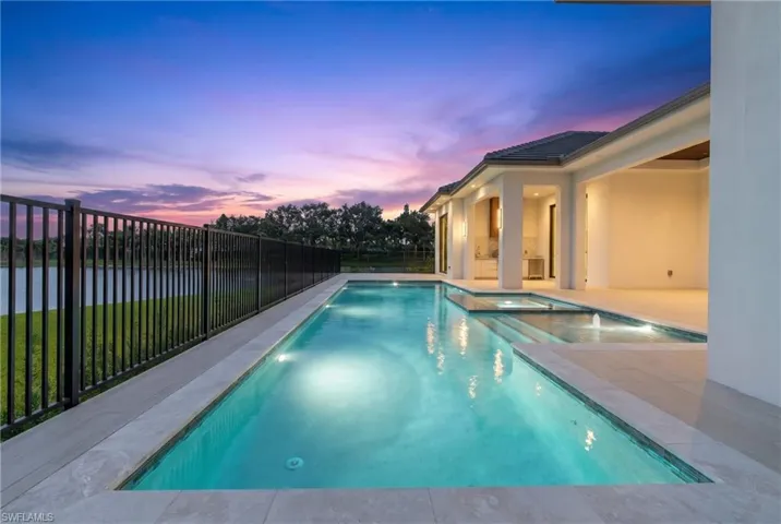 11220 Five Oaks Ln, Naples, Florida 34120