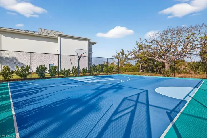 community basketball court