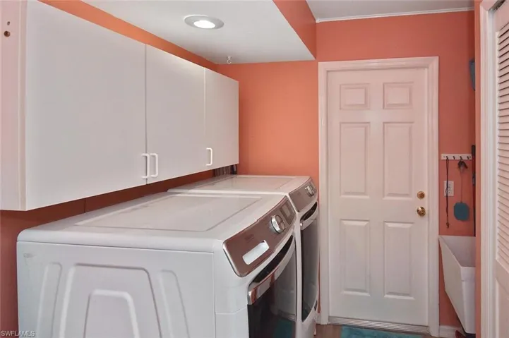 18674 Spruce Dr E, Fort Myers, Florida 33967