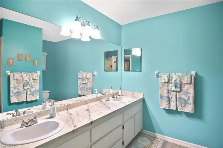 18674 Spruce Dr E, Fort Myers, Florida 33967