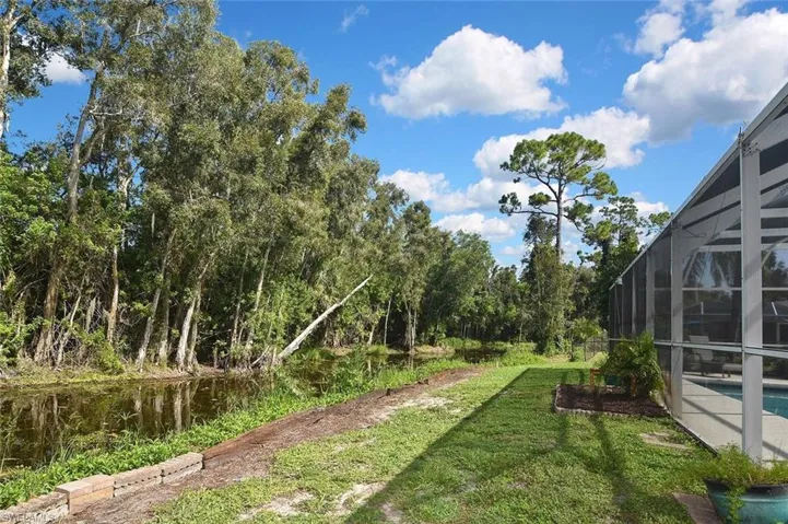 18674 Spruce Dr E, Fort Myers, Florida 33967