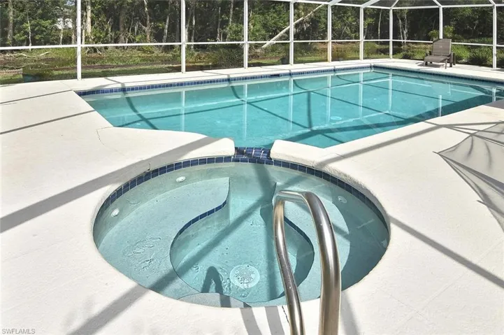 18674 Spruce Dr E, Fort Myers, Florida 33967