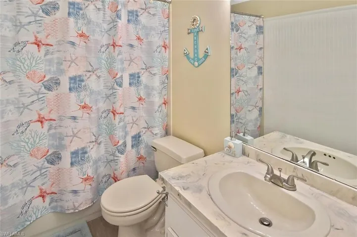 18674 Spruce Dr E, Fort Myers, Florida 33967