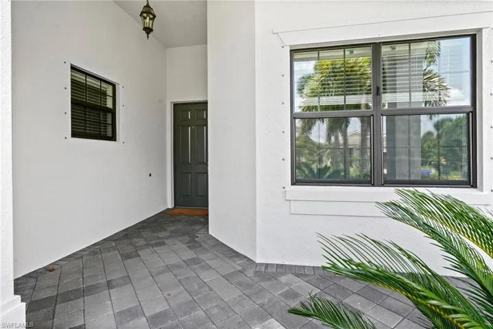 11536 Foxbriar Ln, Fort Myers, Florida 33913