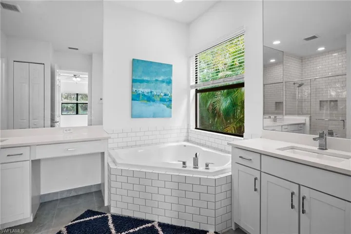 11536 Foxbriar Ln, Fort Myers, Florida 33913