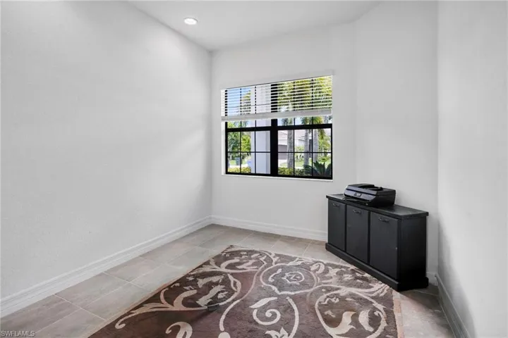 11536 Foxbriar Ln, Fort Myers, Florida 33913