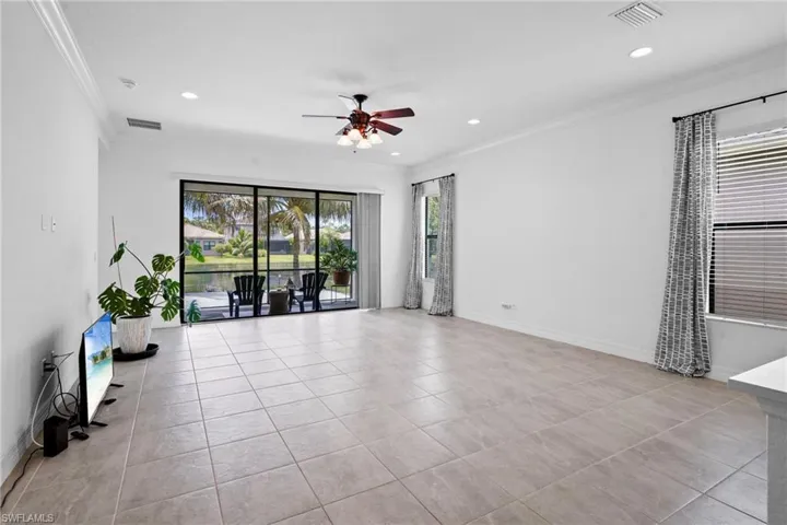 11536 Foxbriar Ln, Fort Myers, Florida 33913