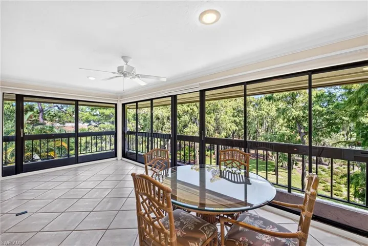 200 Wyndemere Way B402, Naples, Florida 34105