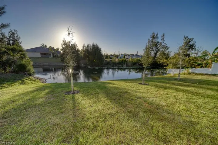 4034 Ne 9th Pl, Cape Coral Fl 33909
