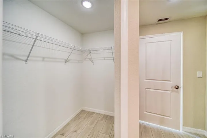 4034 Ne 9th Pl, Cape Coral Fl 33909