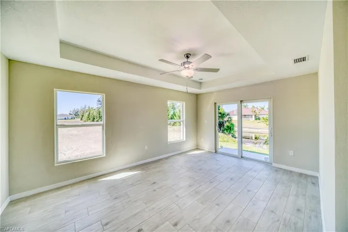 4034 Ne 9th Pl, Cape Coral Fl 33909