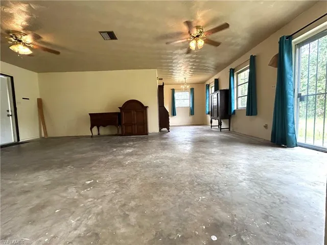 living,dining