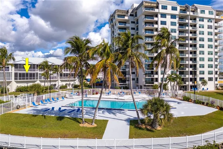 Bay Front Community pool