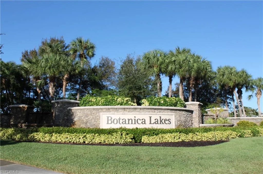 10327 Carolina Willow DR, Fort Myers, FL 33913,225033158
