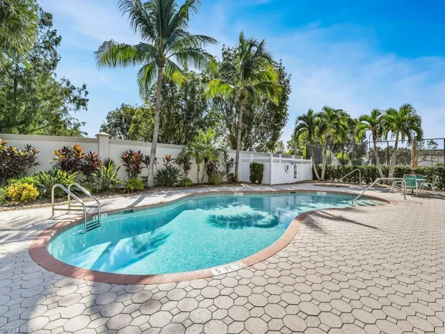 15140  Royal Windsor  LN, Fort Myers, FL 33919