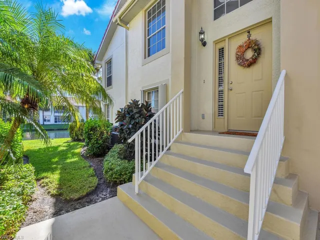 15140  Royal Windsor  LN, Fort Myers, FL 33919