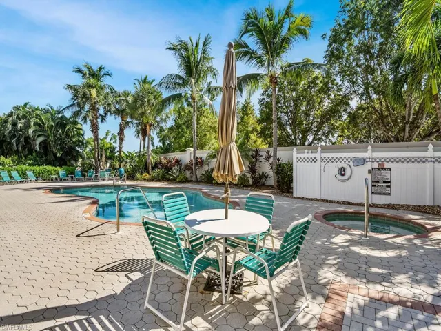 15140  Royal Windsor  LN, Fort Myers, FL 33919