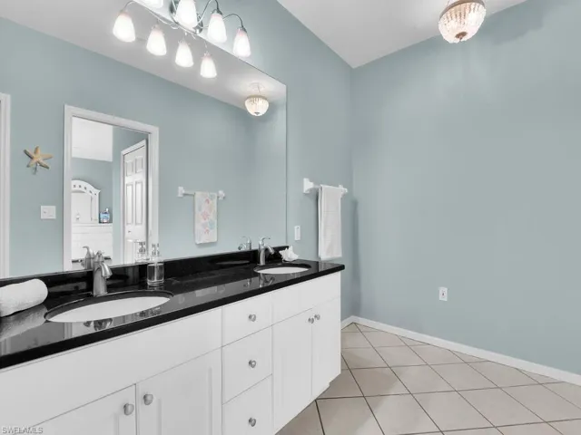 15140  Royal Windsor  LN, Fort Myers, FL 33919