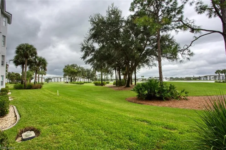 8076 Queen Palm Ln 416, Fort Myers, Florida 33966