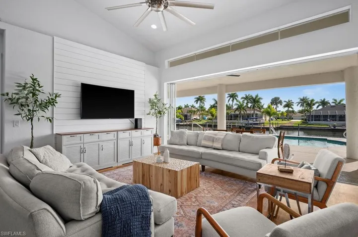Indoor-outdoor living