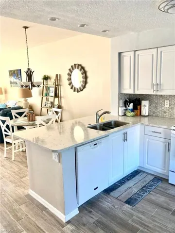 6750 Huntington Lakes Cir 103, Naples, Florida 34119