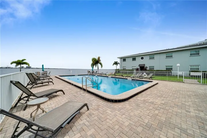 3338 N Key Dr 4, North Fort Myers, Florida 33903