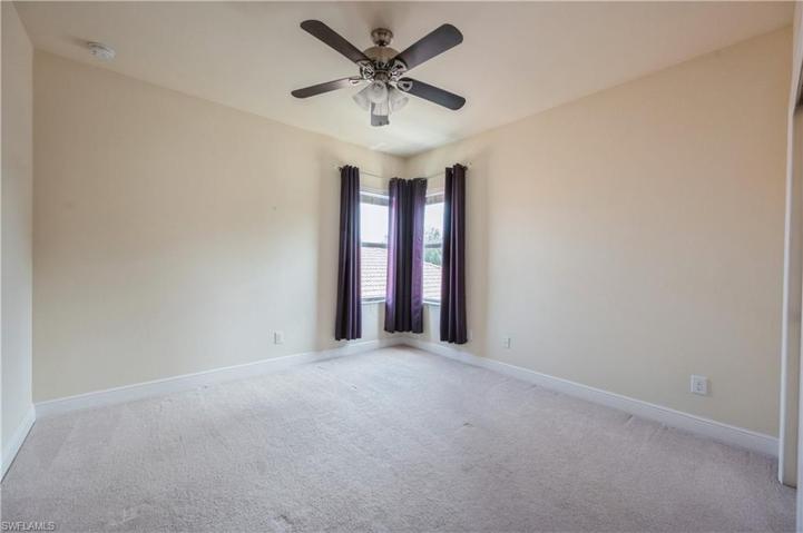 Guest Bedroom - 2nd floor