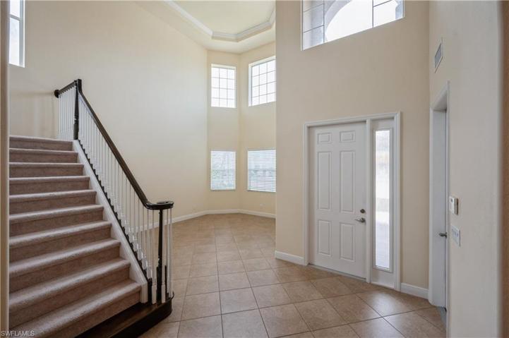 Foyer & staircase