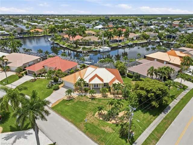 1233 Sea Breeze Ct, Punta Gorda, Florida 33950
