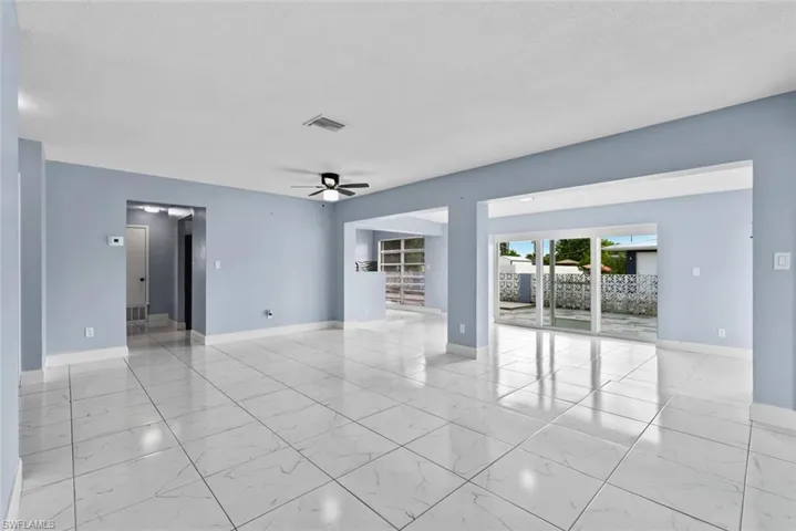 1681 Country Club Pkwy, Lehigh Acres, Florida 33936