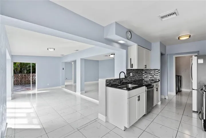 1681 Country Club Pkwy, Lehigh Acres, Florida 33936