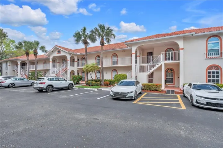 505 Mardel Dr 109, Naples, Florida 34104