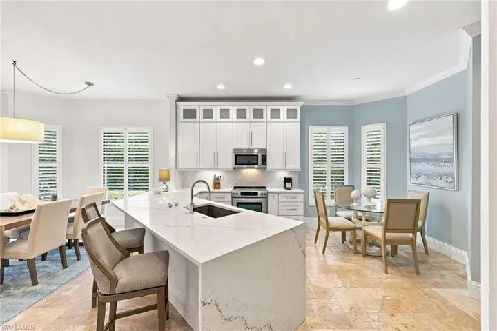 7598 Moorgate Point Way, Naples, Florida 34113