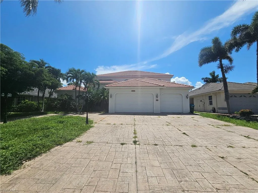 5327 28th PL, Cape Coral, FL 33914,2025000360
