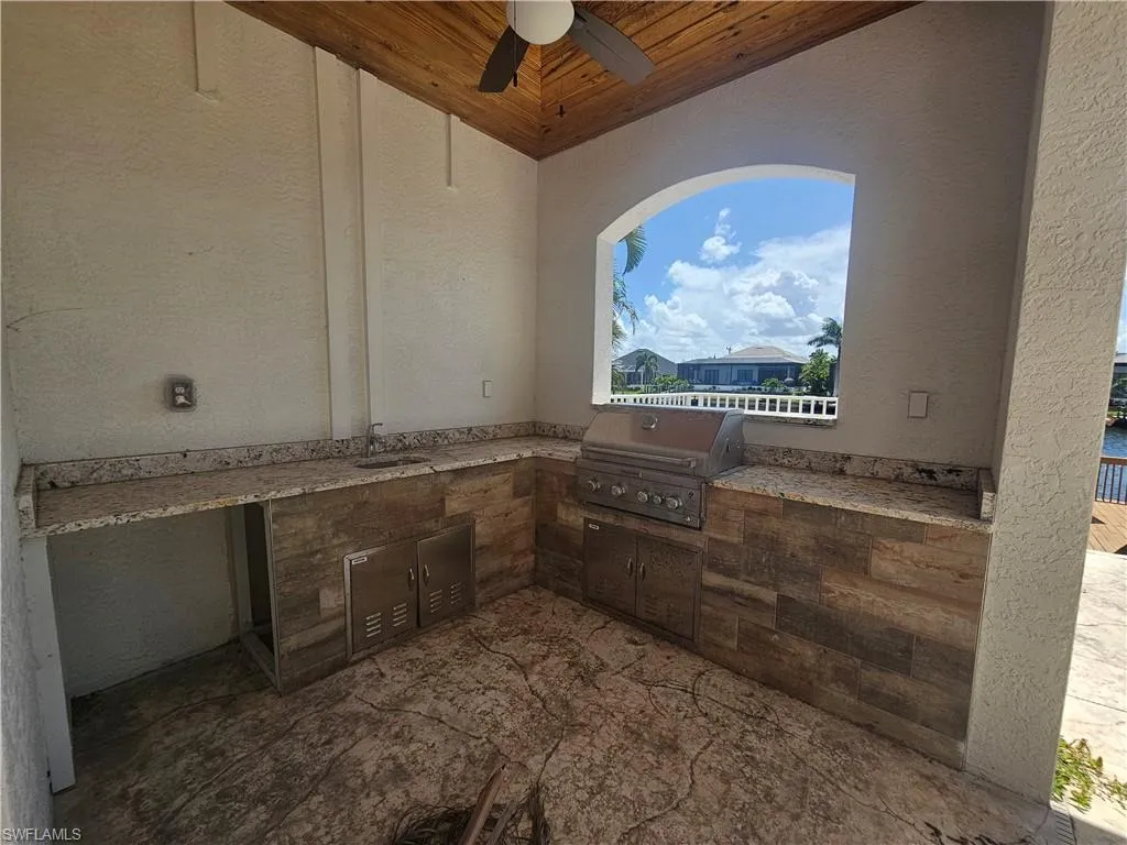 5327 28th PL, Cape Coral, FL 33914,2025000360