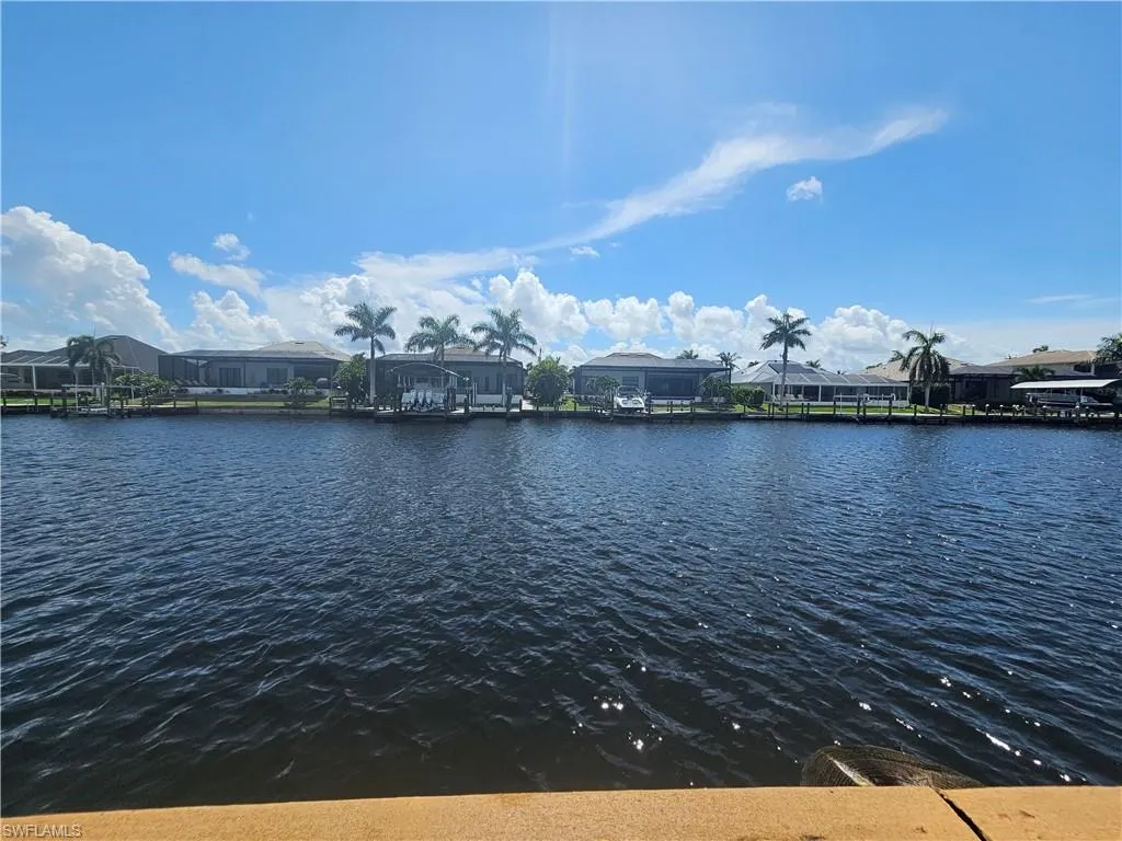 5327 28th PL, Cape Coral, FL 33914,2025000360