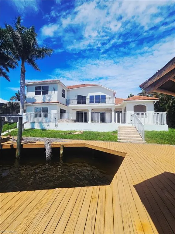 5327 28th PL, Cape Coral, FL 33914,2025000360