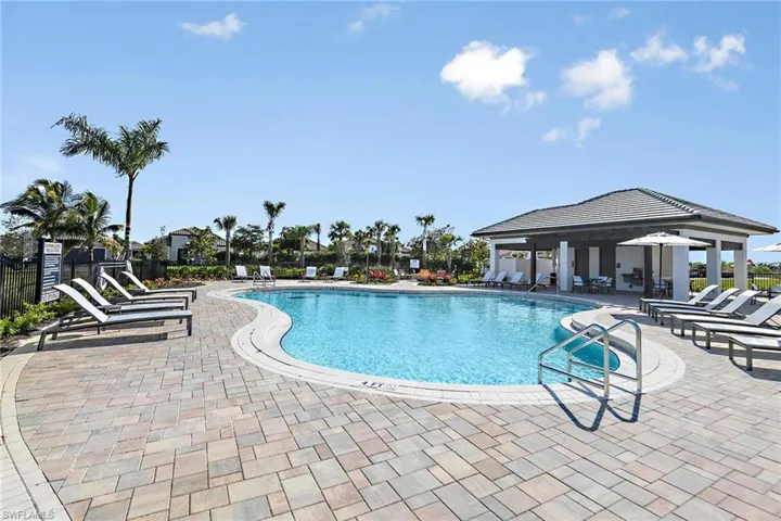 15526  Vittorio  ST, Naples, FL 34114