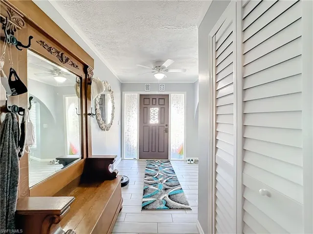 3324 SE 22nd  PL, Cape Coral, FL 33904