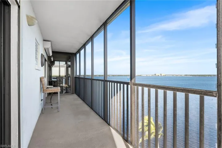 Side Lanai