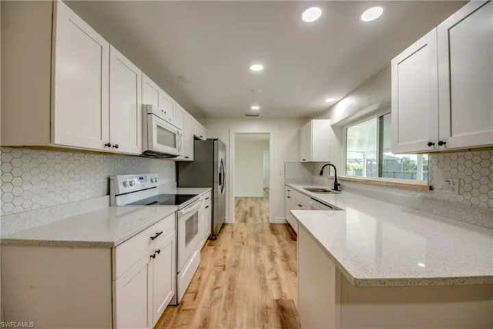 3009 Se 10th Ave, Cape Coral, Florida 33904