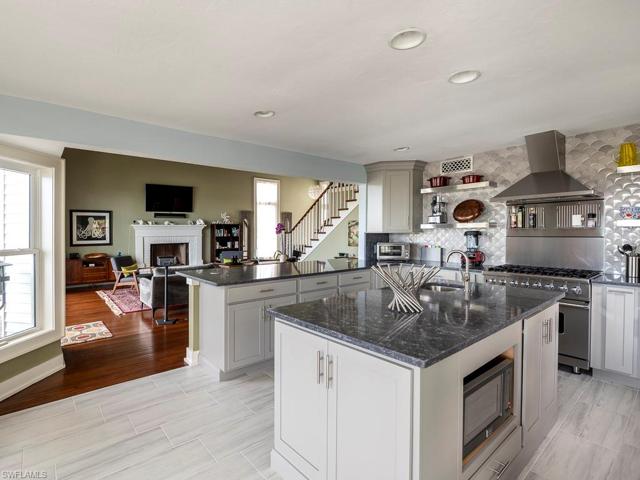 5690 Pine Tree DR, SANIBEL FL 33957
