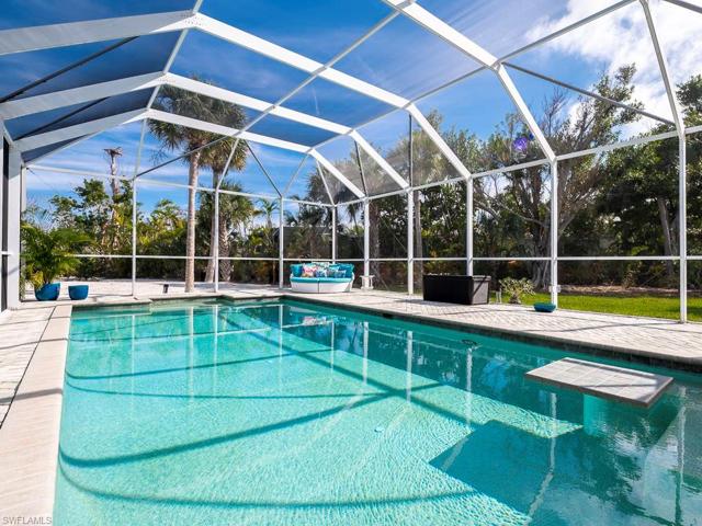 5690 Pine Tree DR, SANIBEL FL 33957