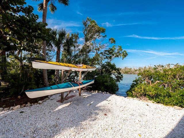 5690 Pine Tree DR, SANIBEL FL 33957